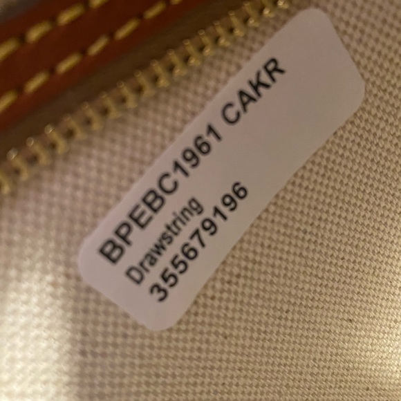 NWT Dooney & Bourke Pebble Grain Drawstring Bag in Caramel - Picture 4 of 5